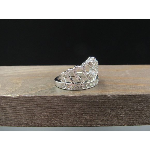 Size 8.25 Sterling Silver Beautiful Crown Cubic Zirconia Band Ring - Picture 3 of 9